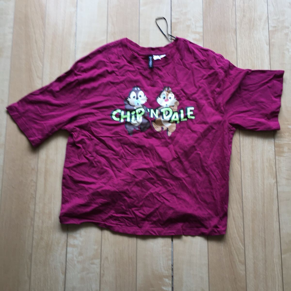 エイチアンドエム×ディズニー チップ&デール オーバーサイズTシャツ 242-1-85 レディース ワインレッド拍卖