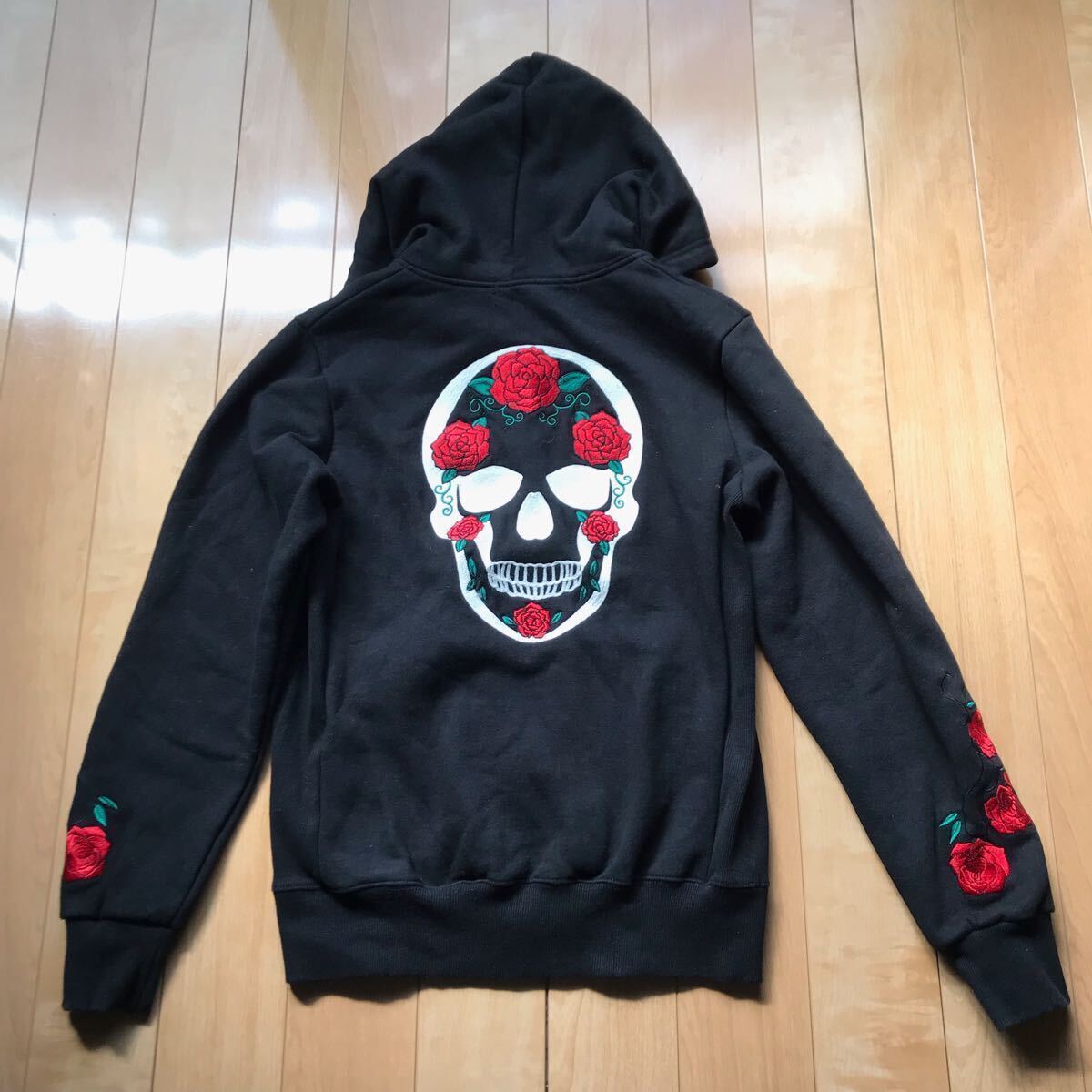 ファントムスタイル ローズスカルフーディ 137-6-316 ブラック M拍卖