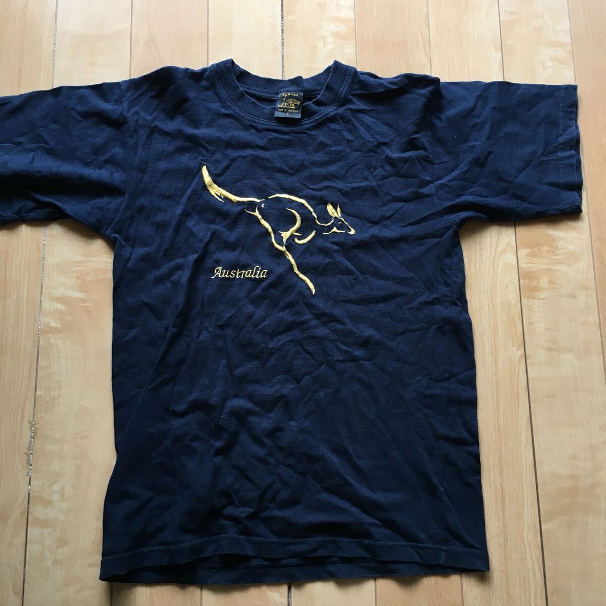 オーストラリア製 シドニー カンガルーTシャツ 244-1-118 メンズ S ネイビー お土産 刺繍拍卖