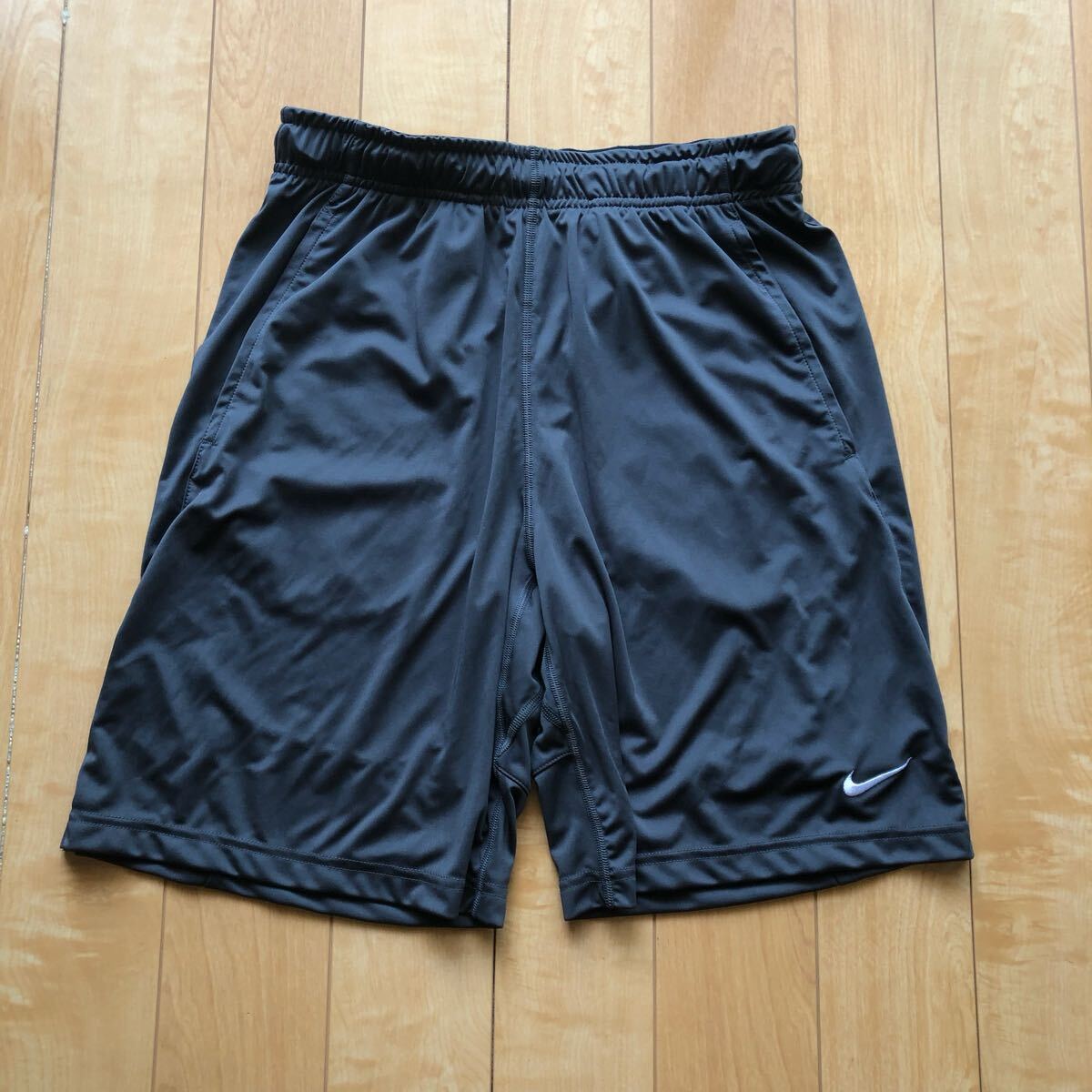 ナイキ ドライフィット ハーフパンツ 236-1-91 メンズ M グレー バスケ トレーニング拍卖