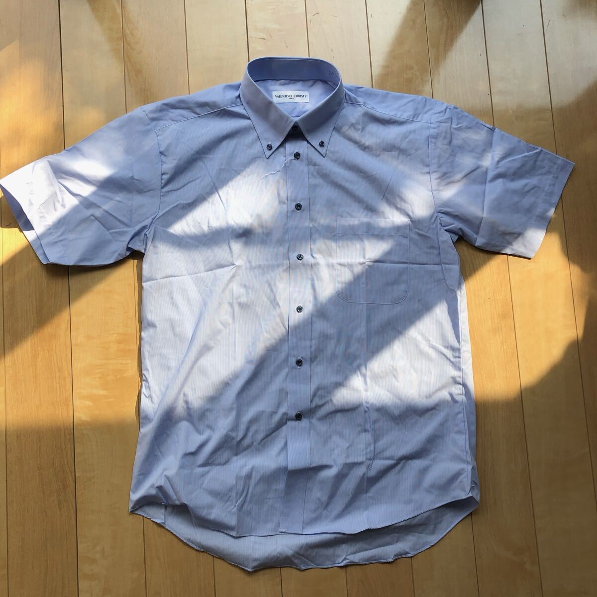 バレンティノクリスティ 半袖ワイシャツ 241-1-9 メンズ ボタンダウン拍卖