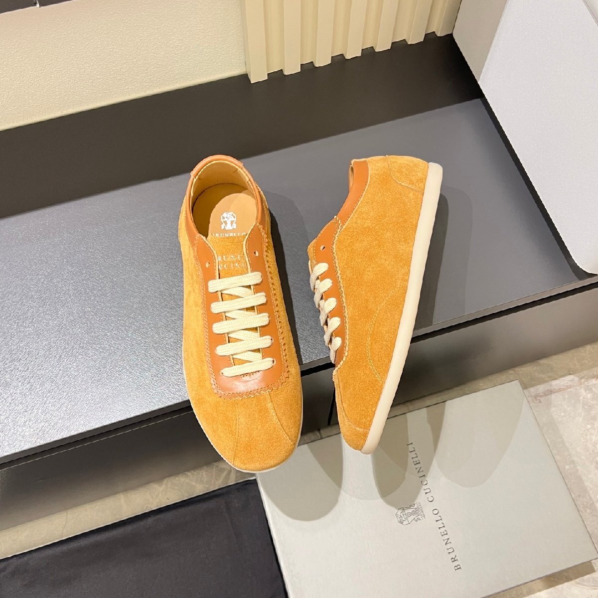 イエロー26.0cm ★送料無料★ブルネロクチネリ★メンズ スエードスポーツシューズ, レースアップ, カジュアル, 軽量, ローカット拍卖