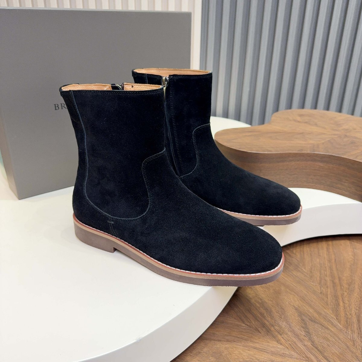 ブラック25.5cm★送料無料★ブルネロクチネリ★メンズチェルシーブーツ, スエード, サイドジップ, ラバーソール, ビジネスカジュアル拍卖