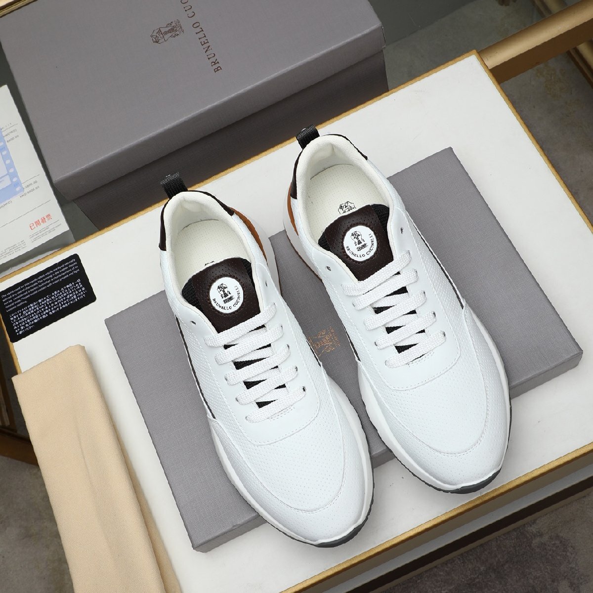 ホワイト27.0cm★送料無料★ブルネロクチネリブルネロクチネリ★メンズレザー スポーツスニーカー, カーフスキン&メッシュ素材, 通気性ソー拍卖