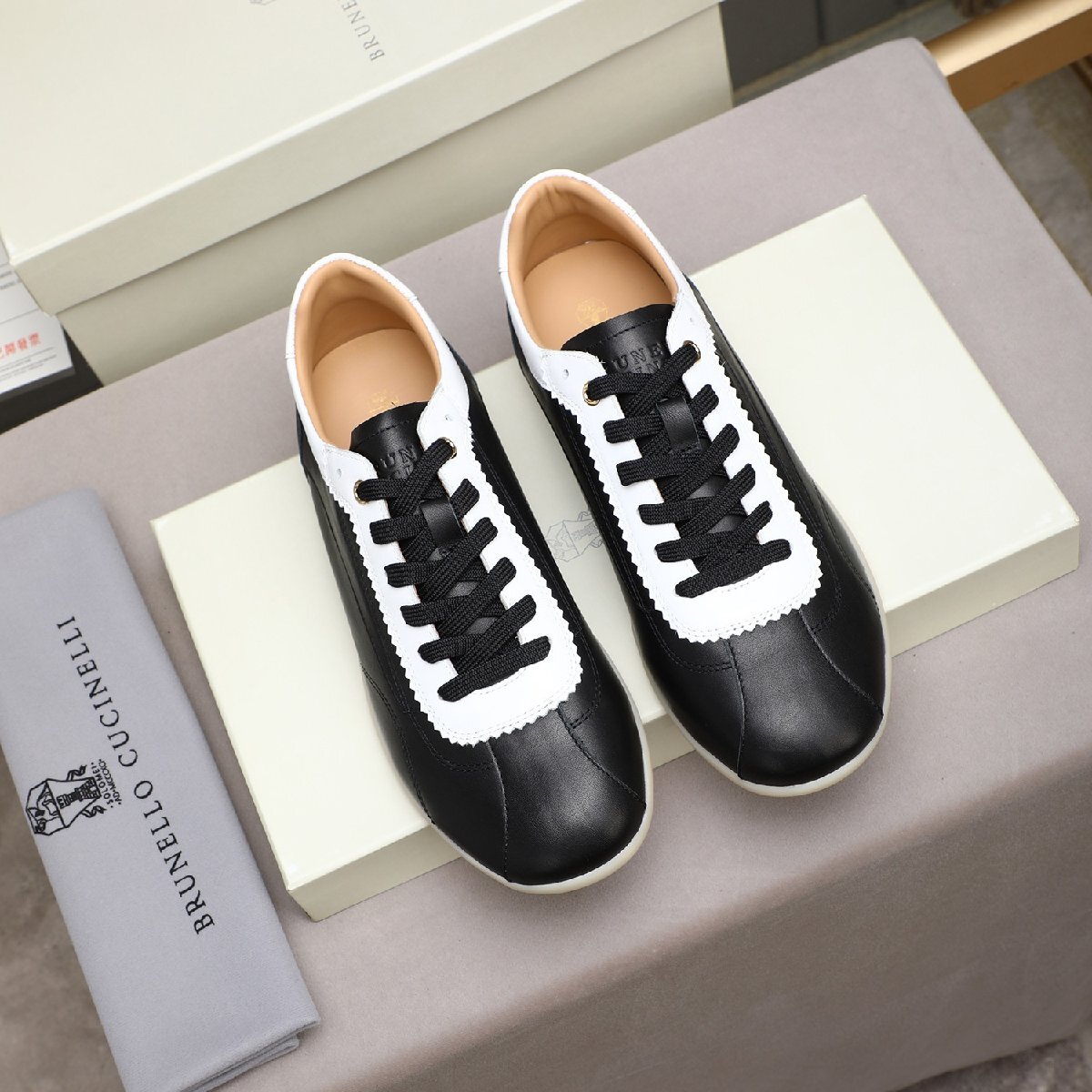 ブラック25.0cm★送料無料★ブルネロクチネリ★メンズ レザースニーカー, カーフレザー, カジュアルシューズ, クリームソール拍卖