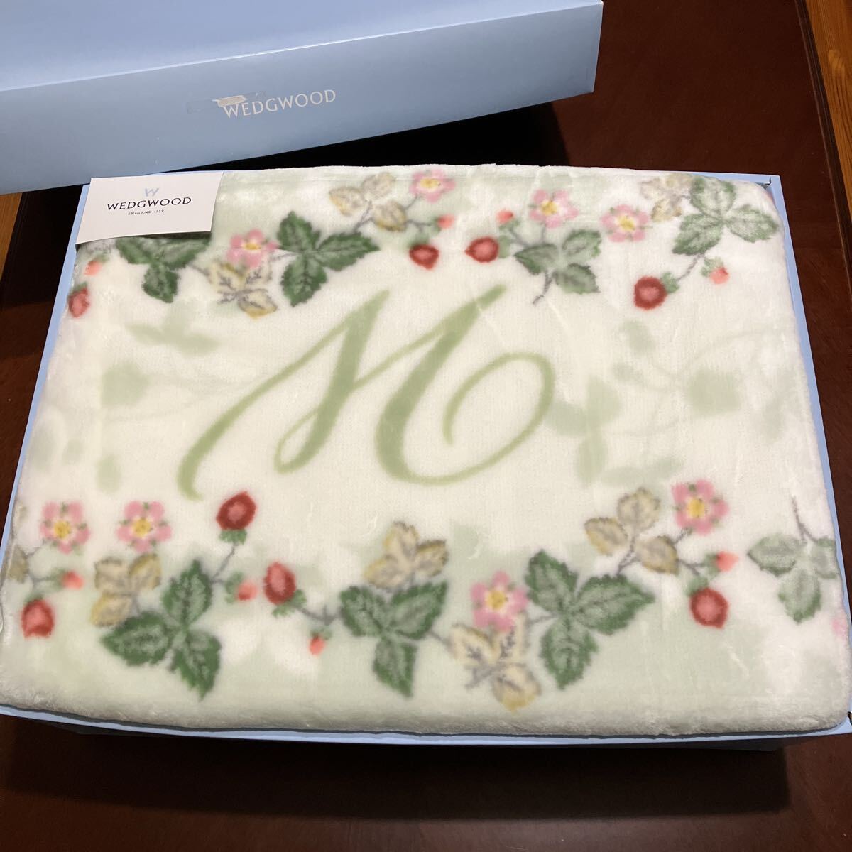 WEDGWOOD ウェッジウッド アクリルニューマイヤー毛布 ふわふわ 暖かい グリーン 140×200㎝ 西川産業 日本製拍卖