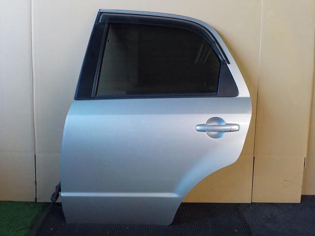 SX4 YB11S 左リヤドア Z2S/銀【個人宅宛発送不可】拍卖