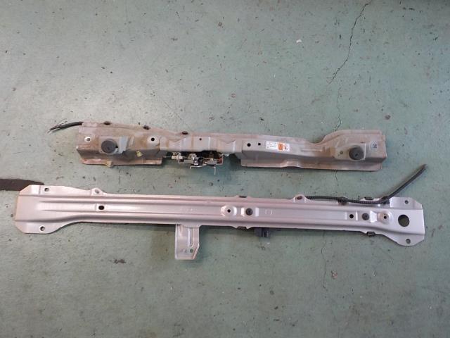 デイズ B21W フロントバンパーホースメント PHN P38ピンク アッパーサポート付【個人宅宛発送不可】拍卖