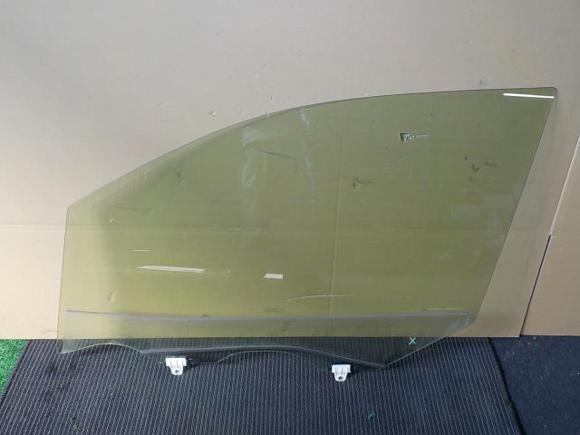 エルグランド TE52 左フロントドアガラス 【個人宅宛発送不可】拍卖