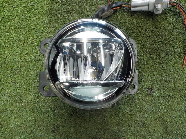 スペーシアカスタム MK42S 右フォグランプ LEDタイプ拍卖