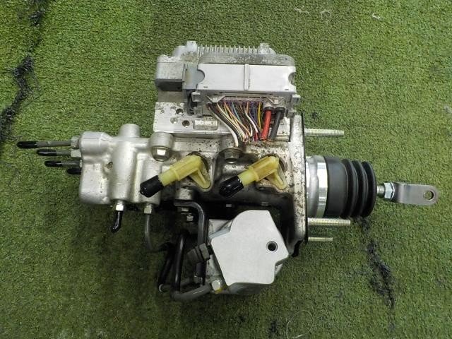 ◆ZVW30 プリウス ABSアクチュエーター ブレーキマスター【個人宅宛発送不可】◆M-3-2B拍卖