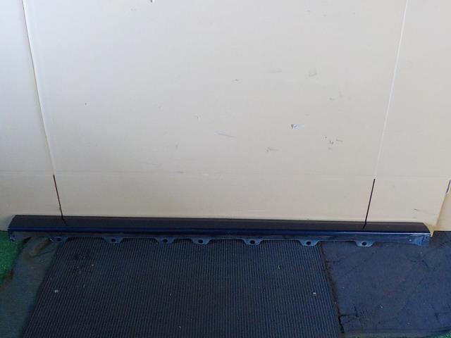 ワゴンR MH23S 純正 右サイドステップ ZJP/紺【個人宅宛発送不可】拍卖