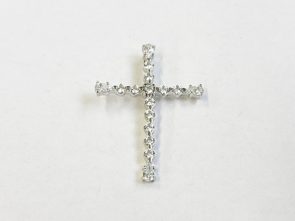 ペンダントトップ 925 silver キュービックジルコニア 十字架 クロス モチーフ ユニセックス ジュエリー/シルバー/4.0×3.0/1円スタート/AY拍卖