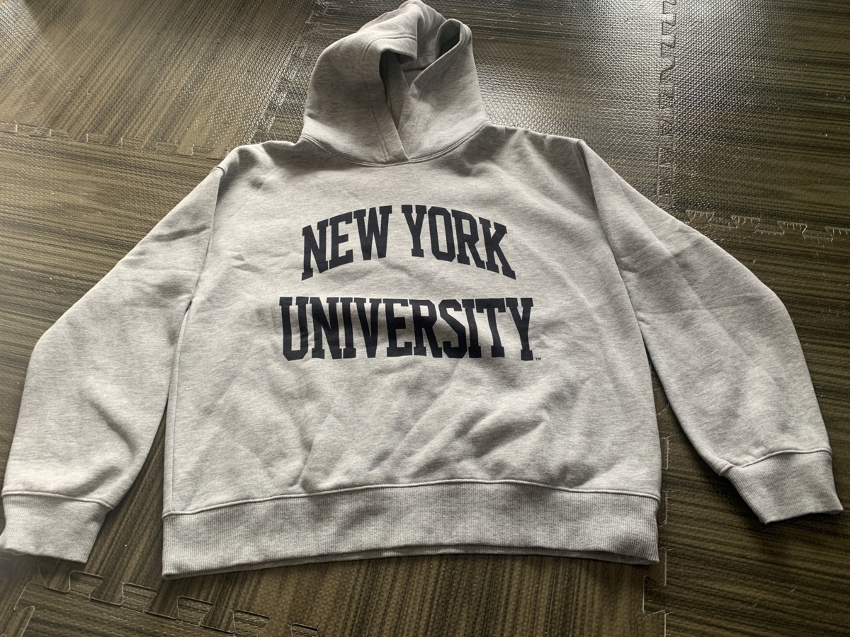 DEAD STOCK★未使用品★カレッジパーカ★GU×NEW YORK UNIVERSITYコラボ★プルオーバーフードパーカ★ニューヨーク大学拍卖