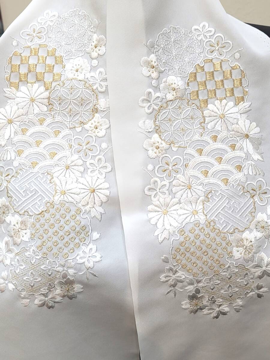 特価 即決4800円送料込み☆豪華なおしゃれな振袖用&礼装用☆刺繍半襟☆拍卖