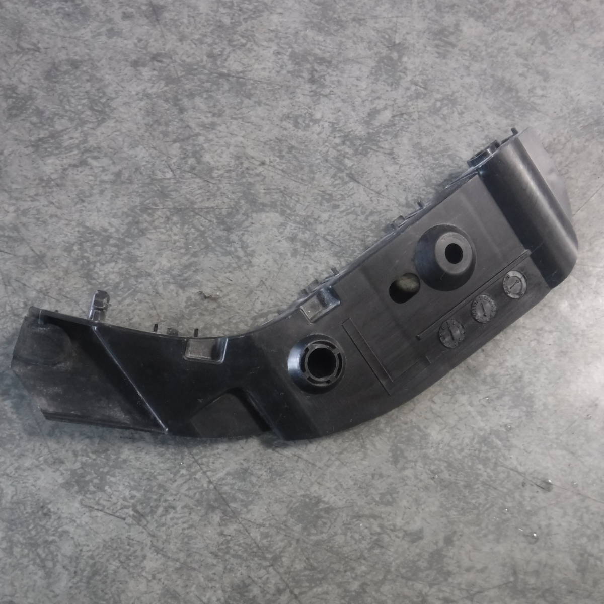 タントL350Sフロントバンパー左サイドサポート52116-B2050ホルダー固定ブラケットL360Sステー助手席フロントフェンダー新品リテーナー拍卖