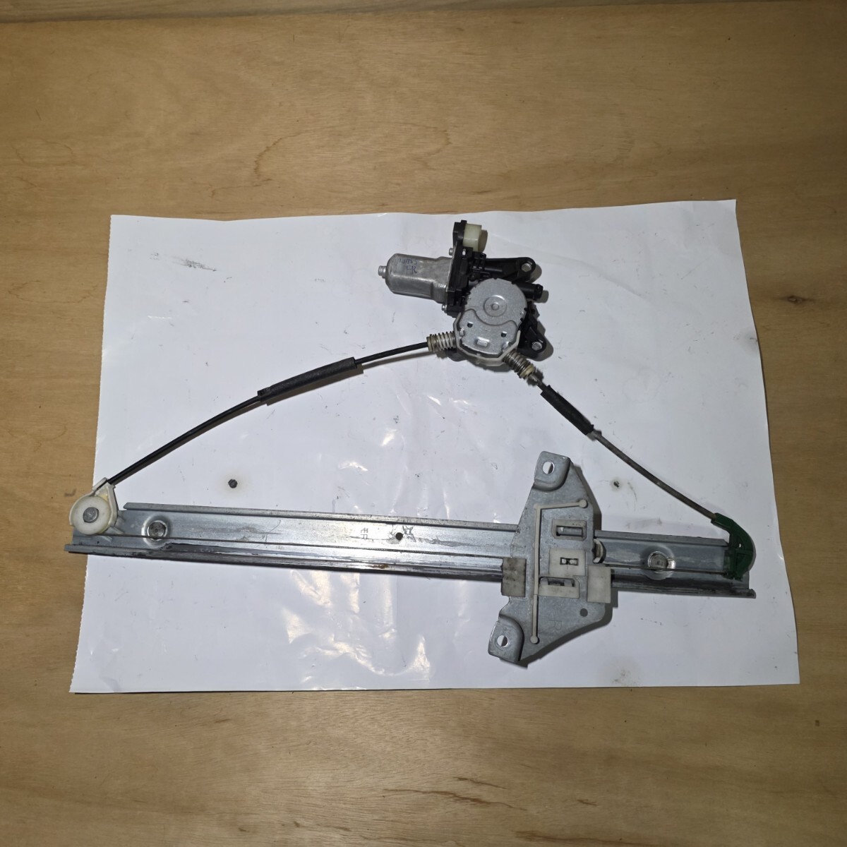 送料込み L175S ムーヴカスタム 純正 フロント 右 運転席 パワーウインドウレギュレーター モーター拍卖