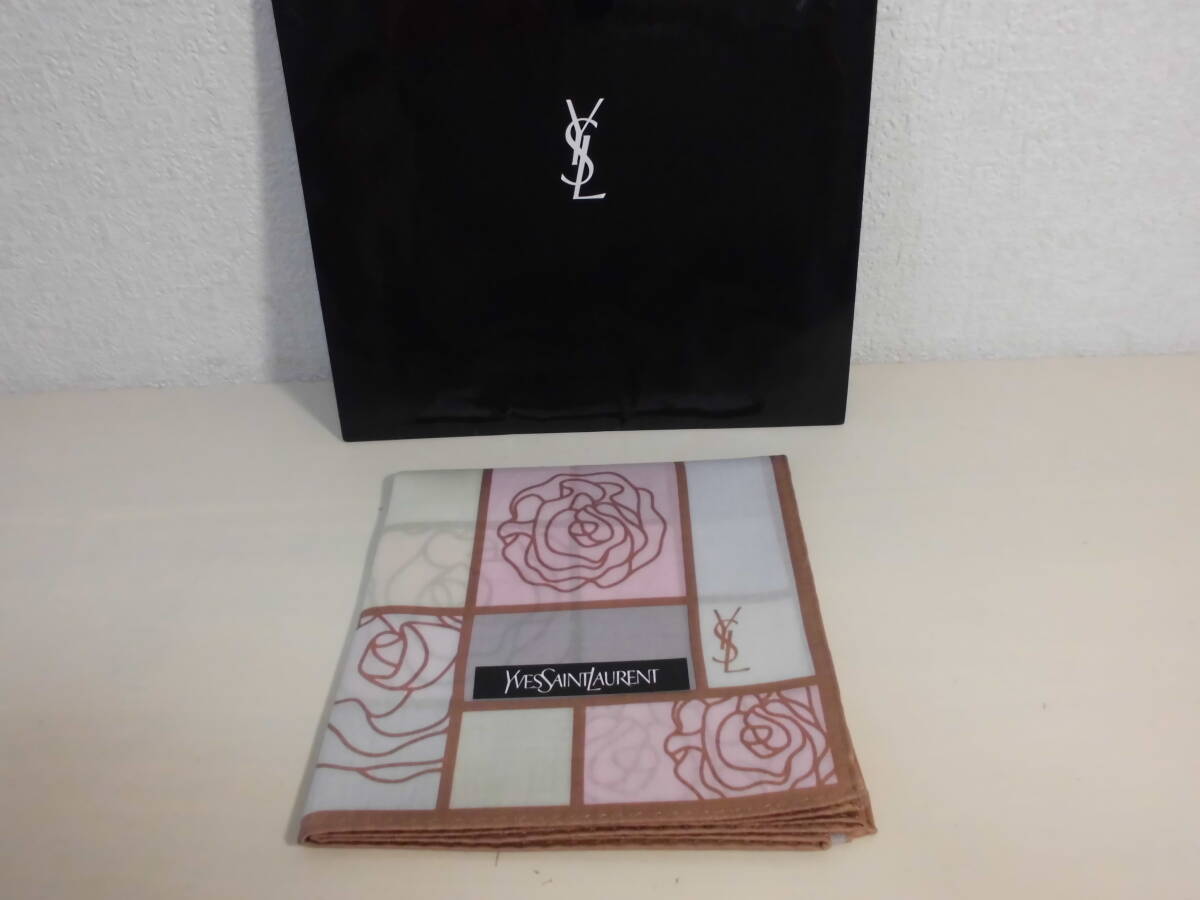 送料140円~ YVES SAINT LAURENT イブ・サンローラン 大判 ハンカチ 薔薇 ロゴ 日本製 ブルーミング中西 no231118拍卖