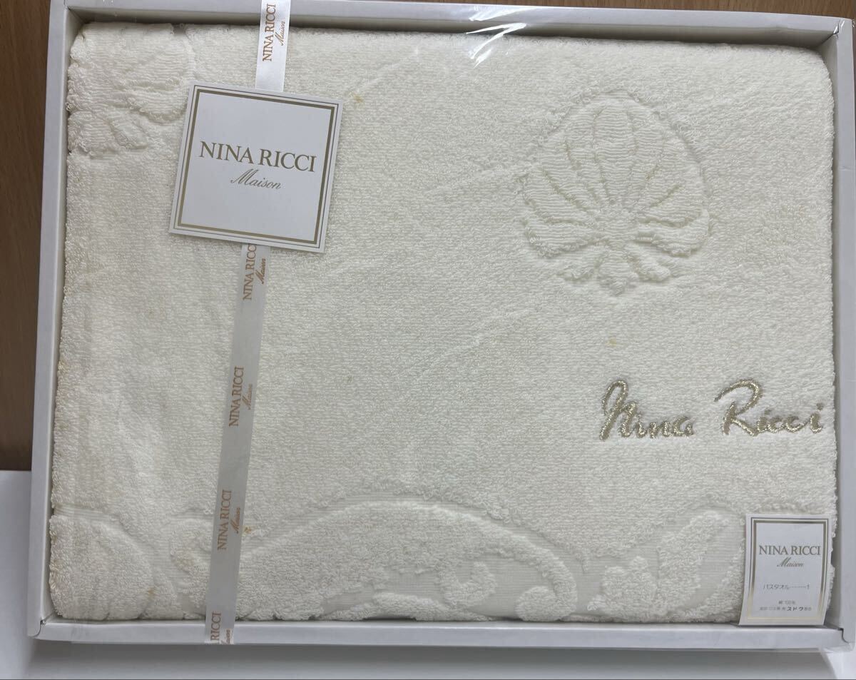 NINA RICCI ニナリッチ バスタオル 中古品拍卖