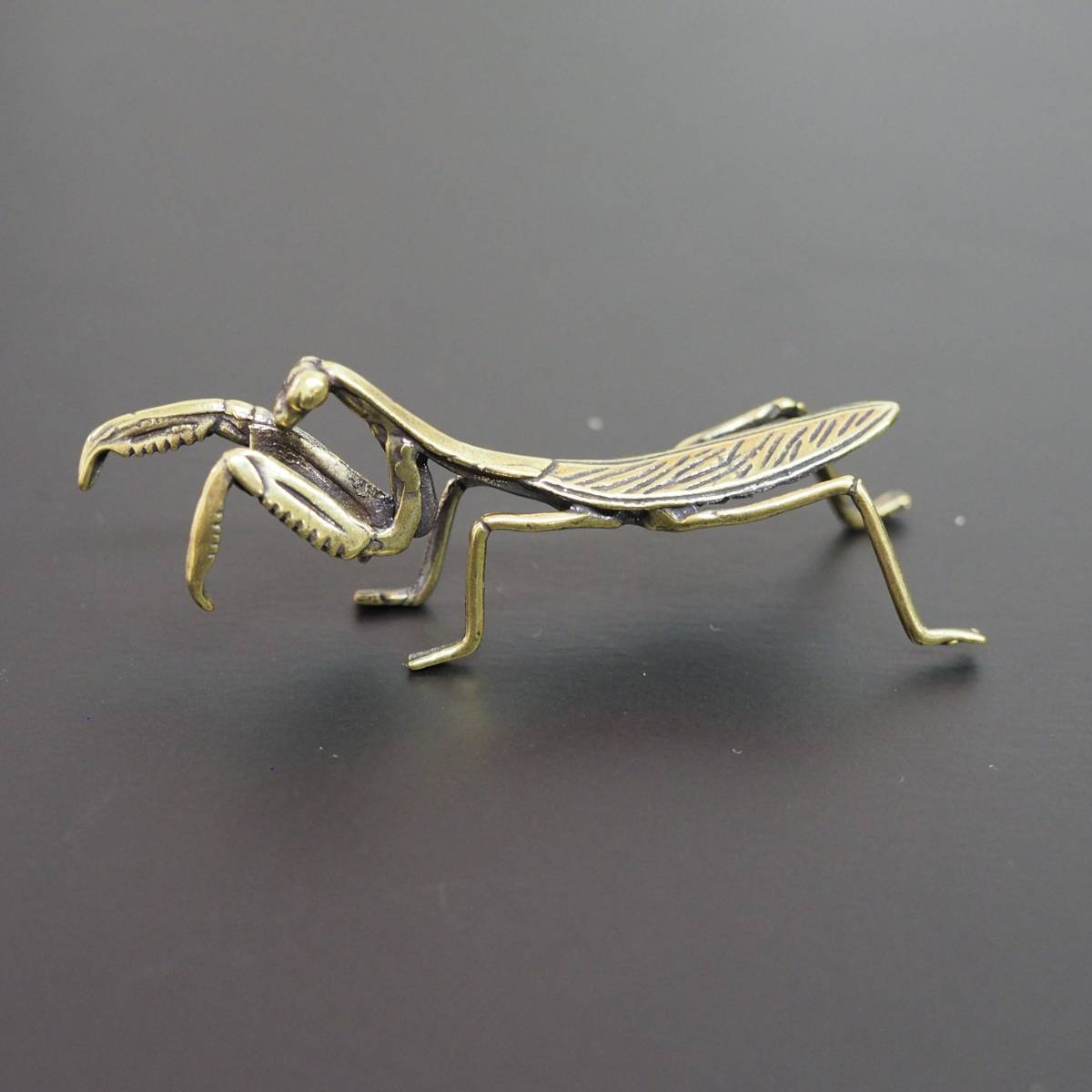 カマキリ かまきり 蟷螂 真鍮 ブラス 金運 brass 置物 アクセサリー フィギュア 文鎮 昆虫採集 風水 昆虫拍卖
