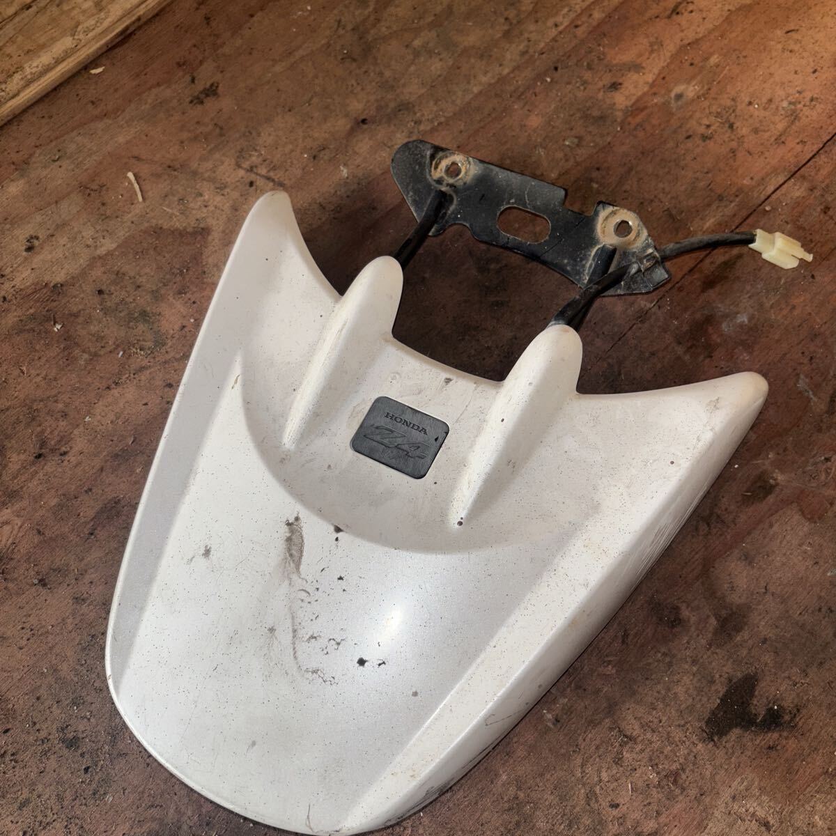 HONDA スマートディオ AF63 Z4 純正 リアスポイラー リアキャリア 中古 動作確認済み拍卖