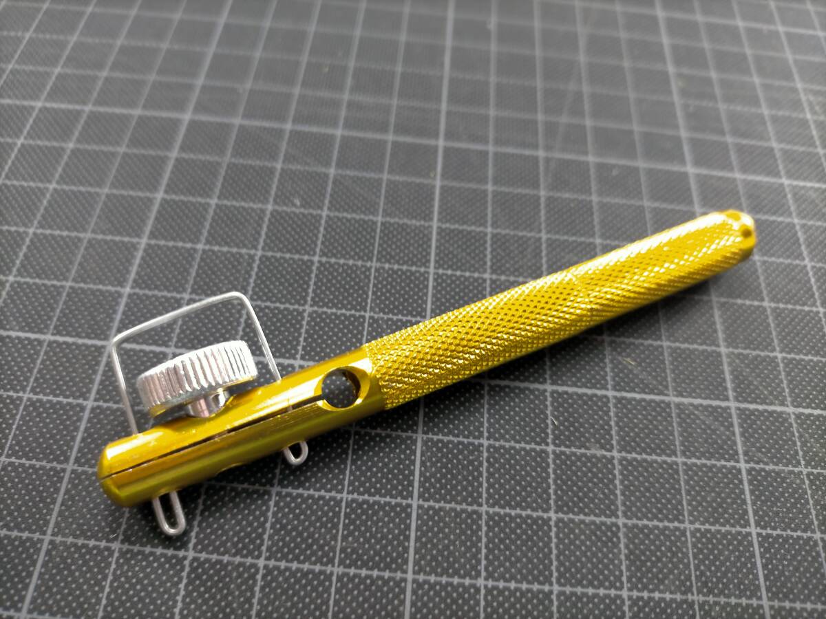 價【新品未使用品】 手動式針結び器 釣針とハリスを簡単に結べる アルミ製 軽量 ※3拍卖