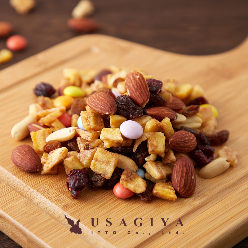 ミックスナッツ チョコレート バナナ アーモンド ピーナッツ クランベリー レーズン トレイルミックス おやつ おつまみ 茶請け ナッツフル拍卖