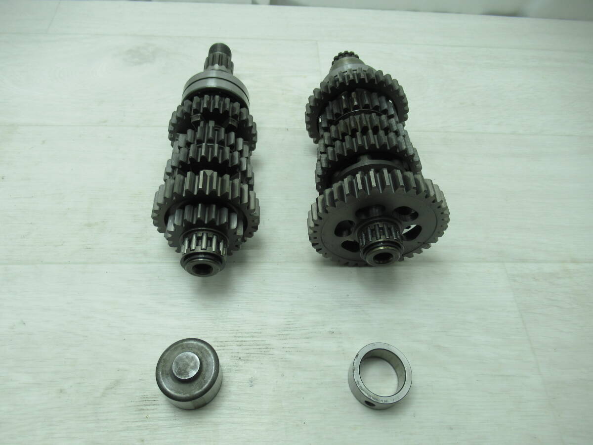 カワサキ GPZ400F トランスミッションギヤ 純正中古品拍卖