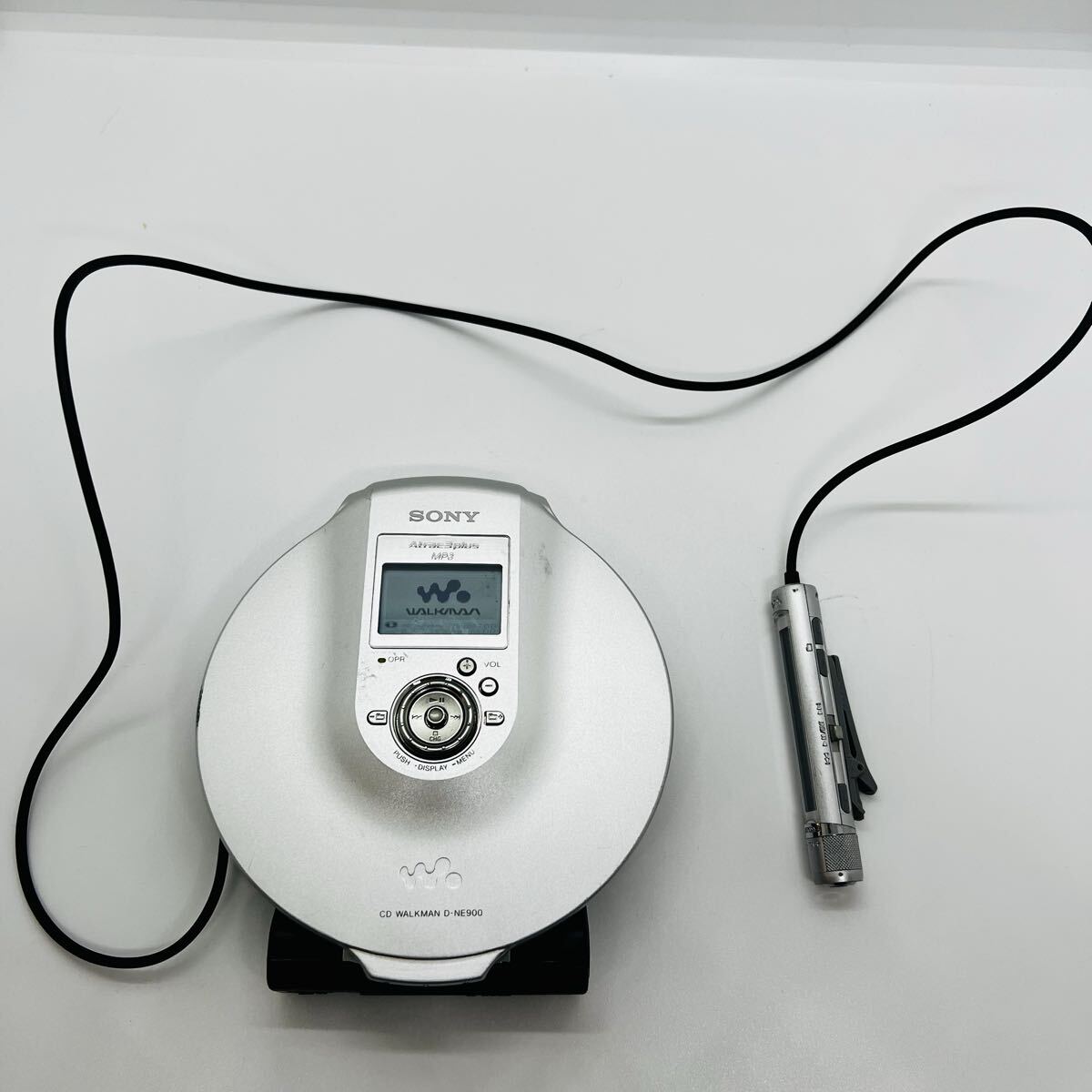 【通電確認済】SONY CD WALKMAN D-NE900 ソニー ポータブルCDプレーヤー CDウォークマン 現状品拍卖
