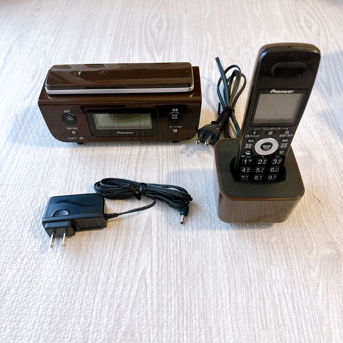 Pioneer パイオニア TF-FD31W-T ブラウン 子機2台付 留守番電話機 コードレス電話機 1.9GHz DECT準拠方式拍卖