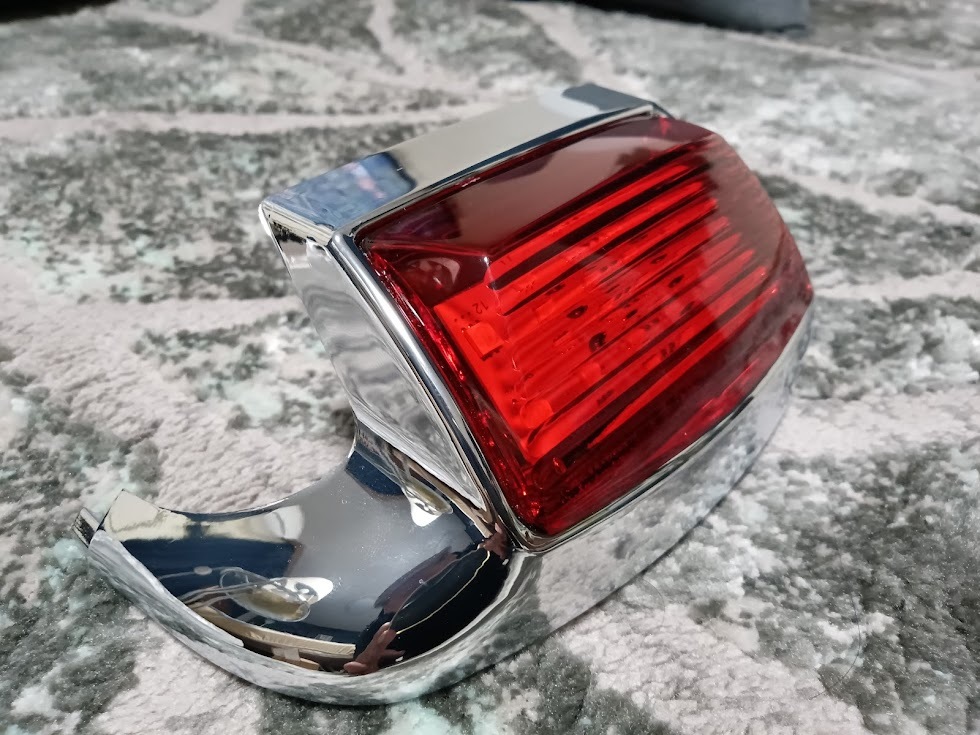 ★ハーレーフロントフェンダーチップライト拍卖