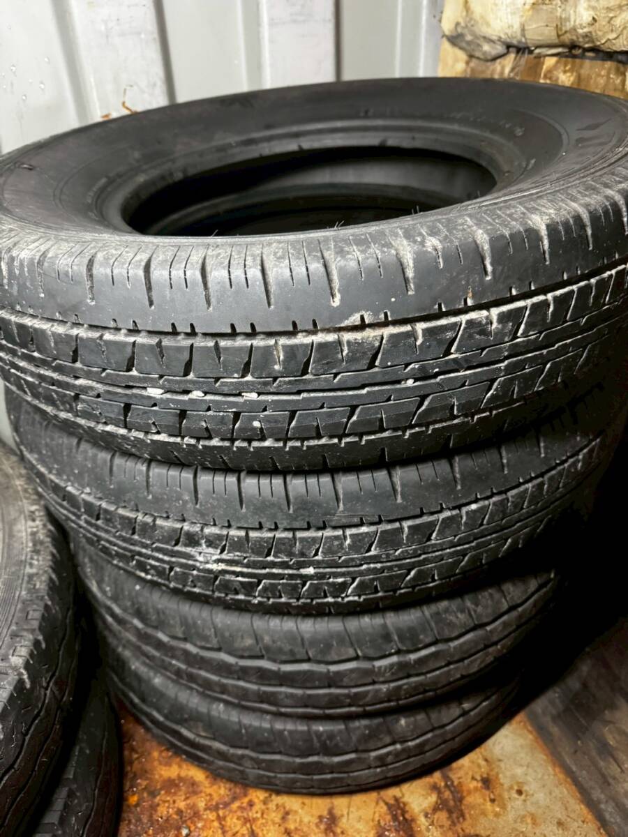 Y1439 195/80R15 107/105S LT DUNLOP ダンロップ RADAR レーダー 2014年 メーカー違い タイヤのみ4本セット拍卖