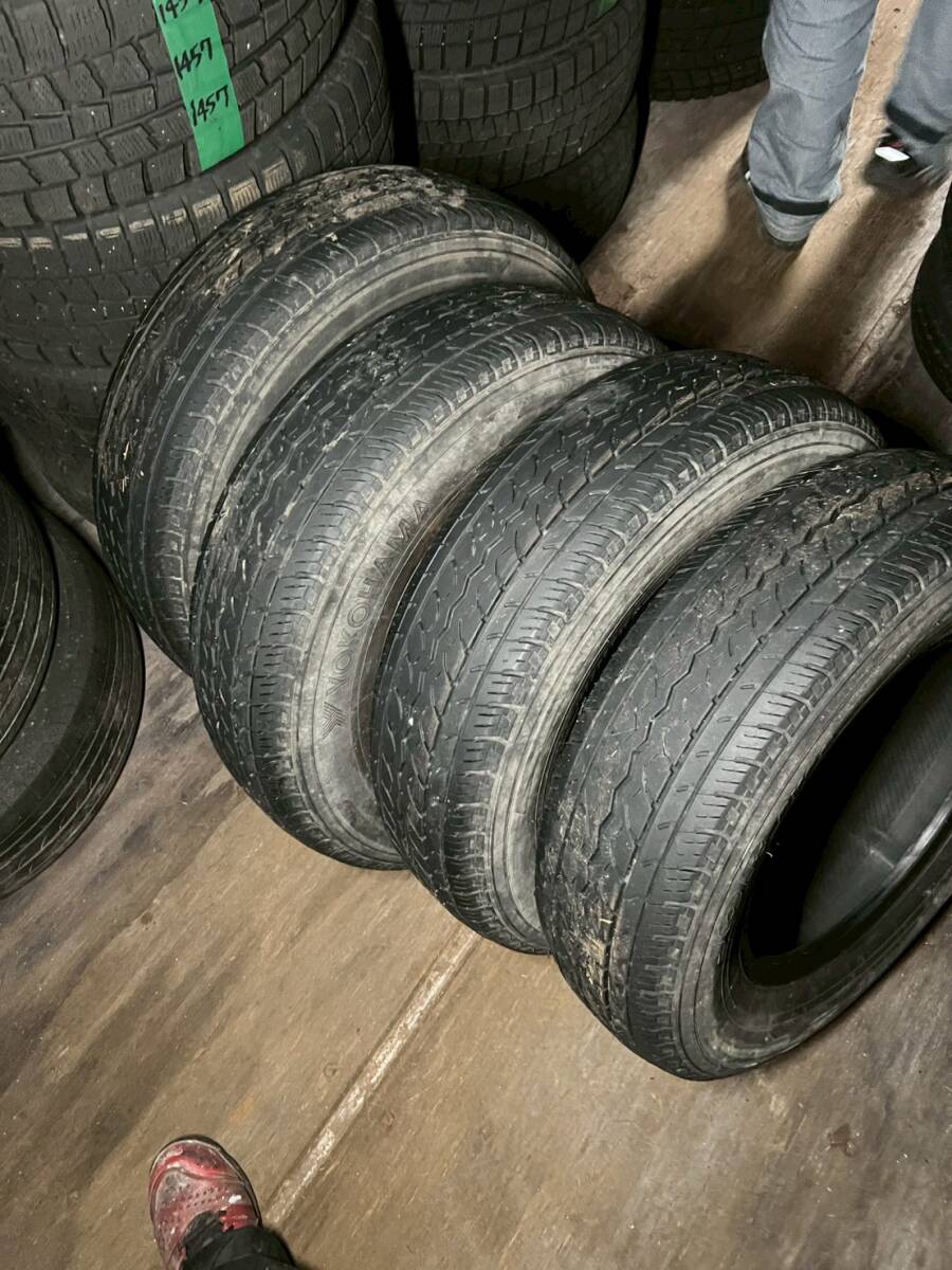 Y1462 195/80R15 107/105L LT YOKOHAMA ヨコハマ 2023年 タイヤのみ4本セット拍卖