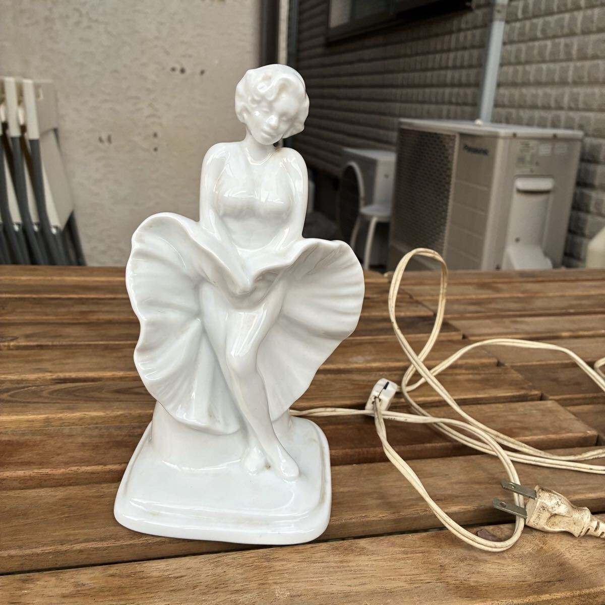 マリリン・モンロー 陶器 ランプ ライト 照明 置物 ヴィンテージ アンティーク 全身 レトロアンティーク拍卖