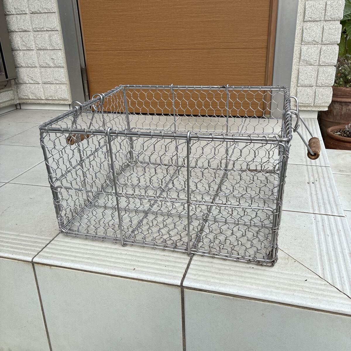 ステンレス 食器かご 給食かご 配膳かご 牛乳かご ワイヤーバスケット ランドリーバスケットW44×D40×H24cm 2390g レトロナチュラル拍卖