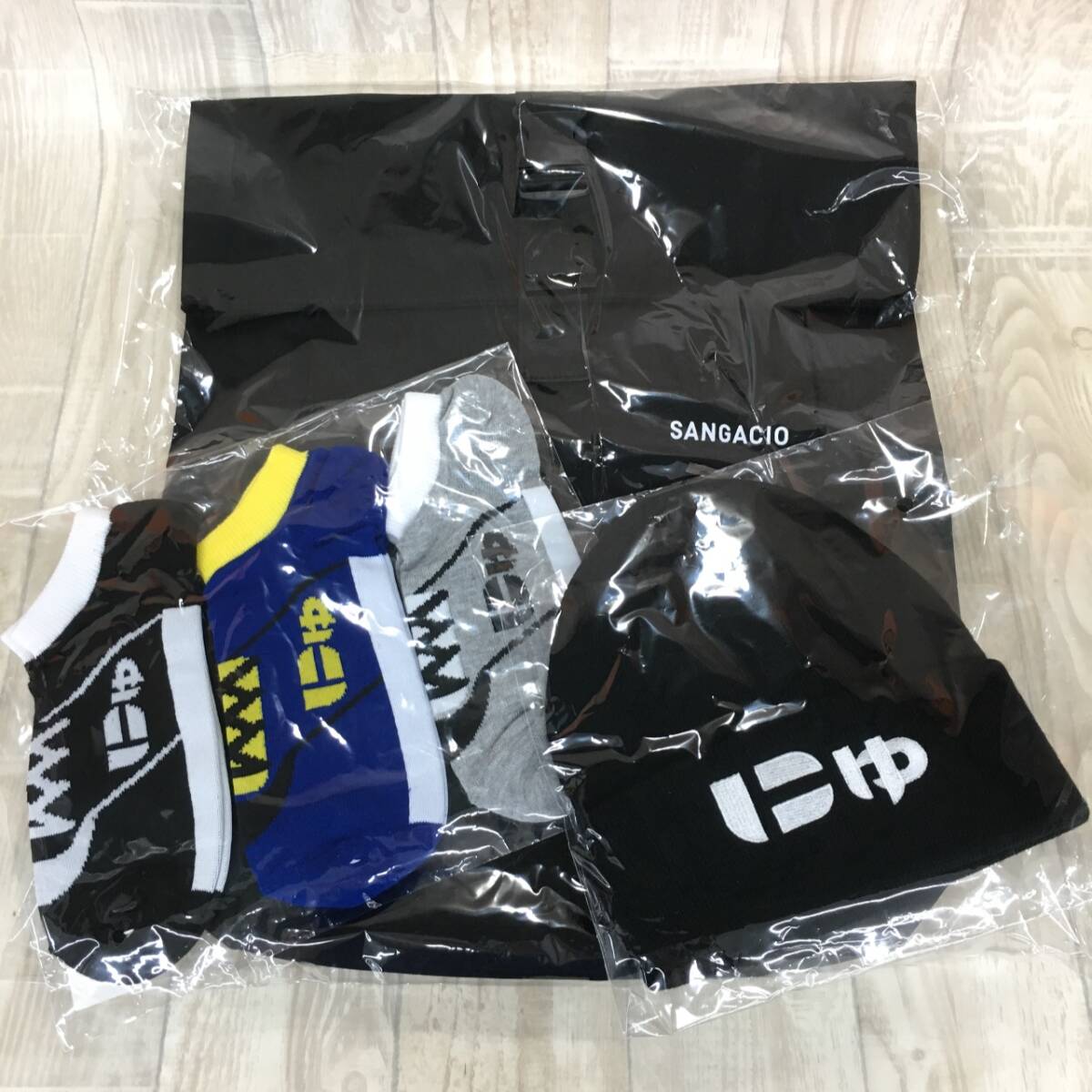 KZ1000★SANGACIO : にゅYEAR『福袋』2025 未発売3点セット★バックパック ニット帽 ソックス3足 サンガッチョ拍卖