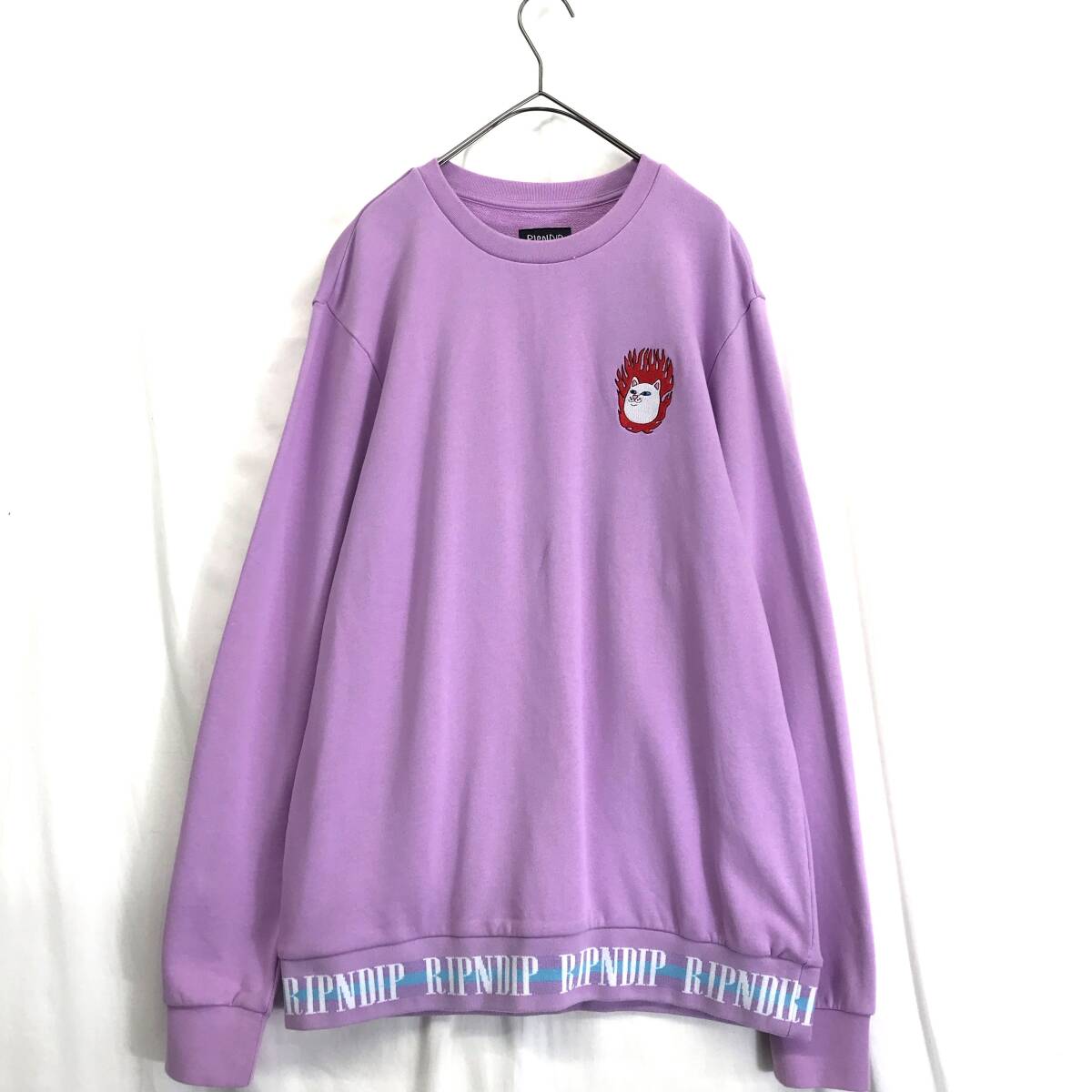 KZ8735★RIPNDIP : Lord Nermal刺繍 クルーネックトレーナー★M★ピンク系 スウェット 猫 リップンディップ拍卖