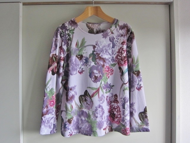 綺麗め Dio HIGH FASHION カットソー 美品 Brand トップス お洒落 婦人服 花柄 デザイン Lady's fashion 大人着 韓国 ブランド レア 得 特拍卖