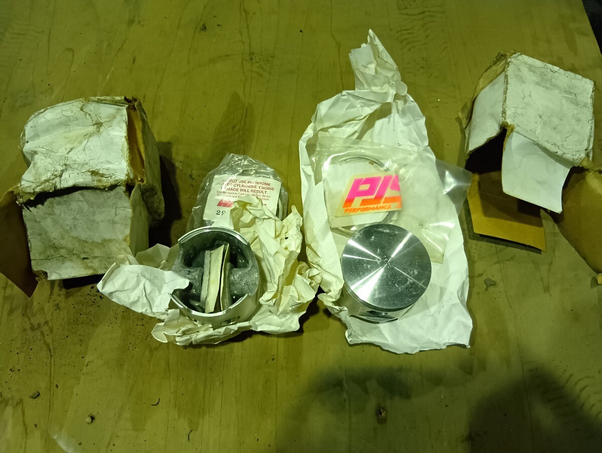 ワイセコ 75Φ ピストン 新品 2個拍卖
