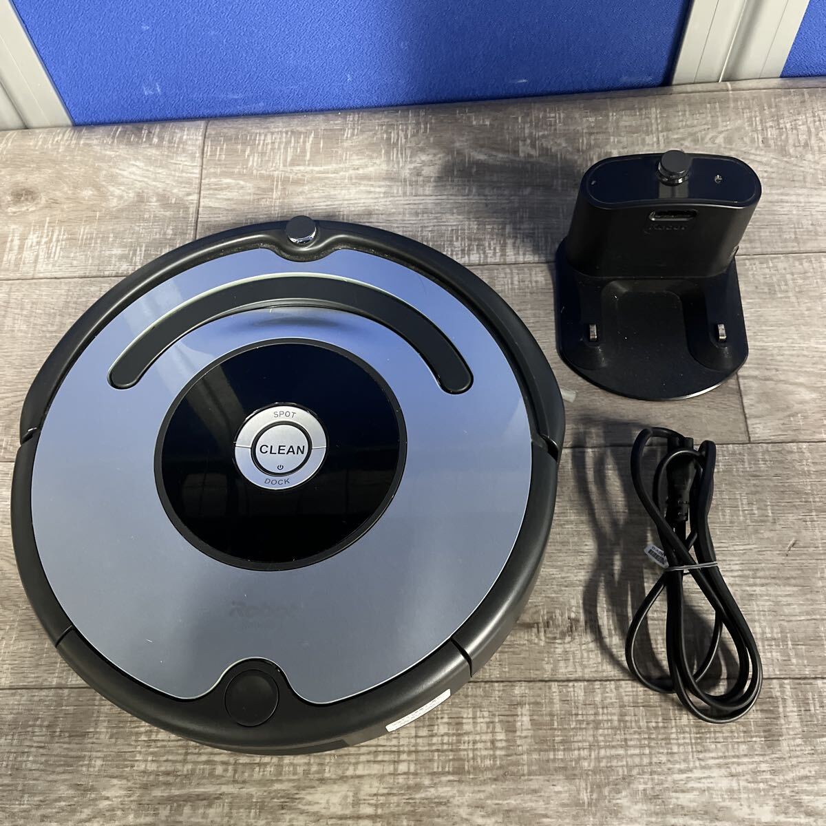 iRobot アイロボット ロボットクリーナー ルンバ641 ブルーシルバー ジャンク Roomba拍卖