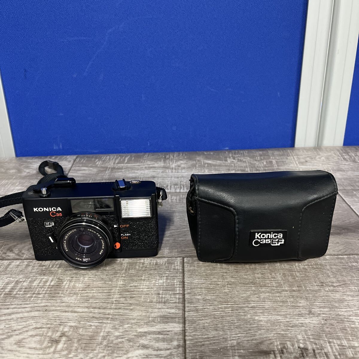 Konica コニカ フィルムカメラ C35 EF ブラック KONIKA HEXANON38mm F2.8 専用ケース付 拍卖