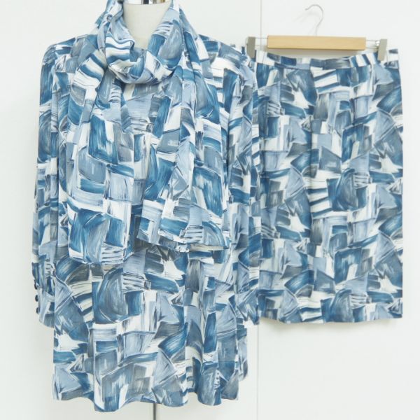 #01【即決】◇Leilian レリアン◇セットアップ スカート/カットソー スカーフ付 白×ブルー サイズ13+ #967556拍卖