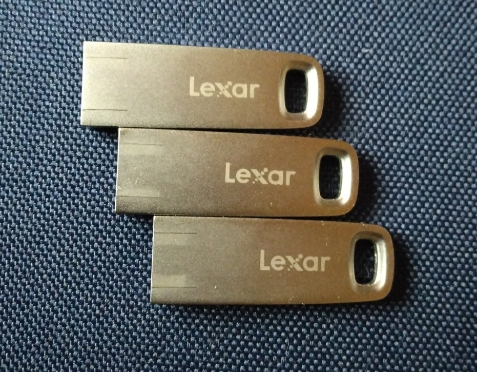 ☆彡 Lexar / レキサー USBメモリー 32GB 3本セット拍卖