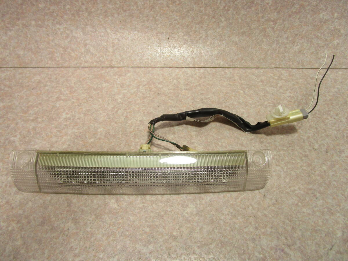 ヴォクシー ZRR70W LED ハイマウントストップランプ KOITO 42-43 クリア #1764拍卖