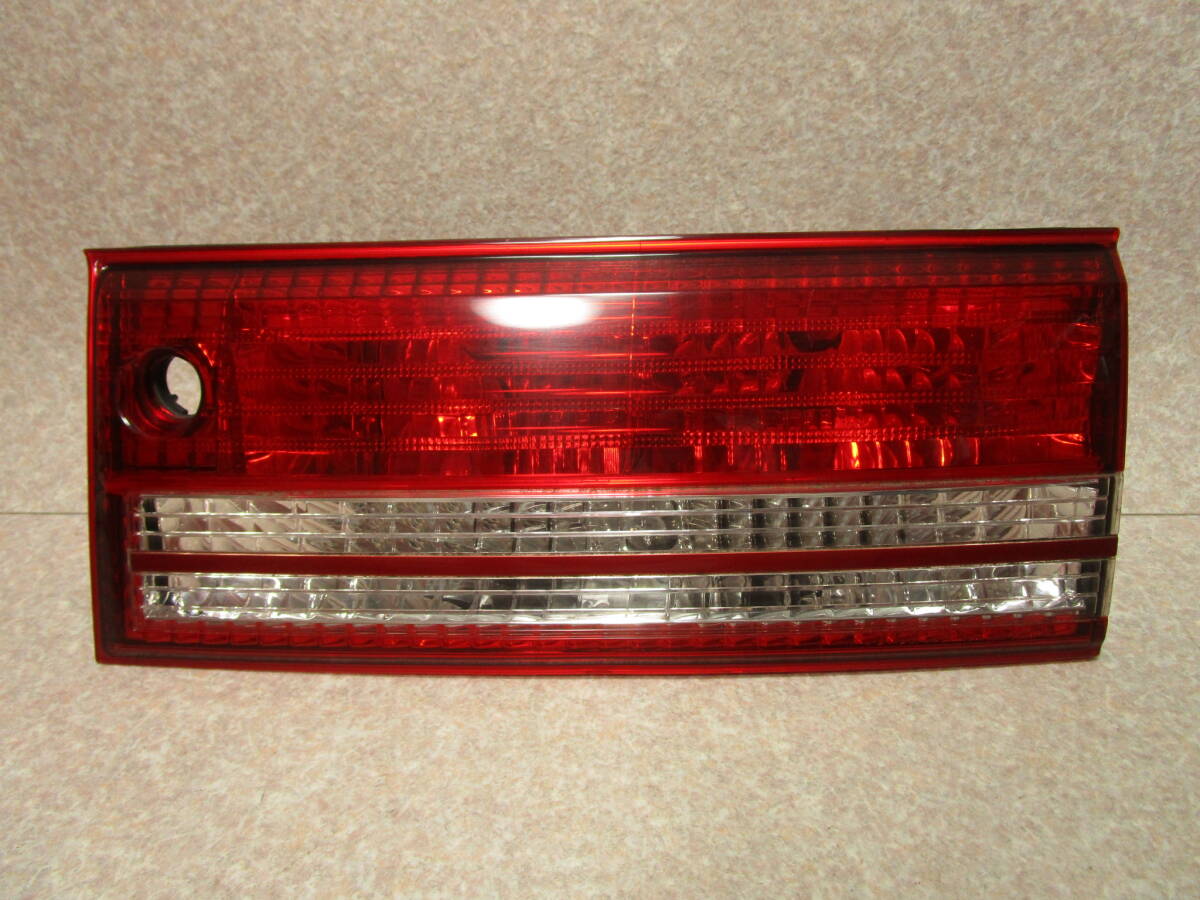 マークII クオリス MCV21W テールランプ 内側 右 ICHIKOH 33-30 フィニッシャー マーク2拍卖