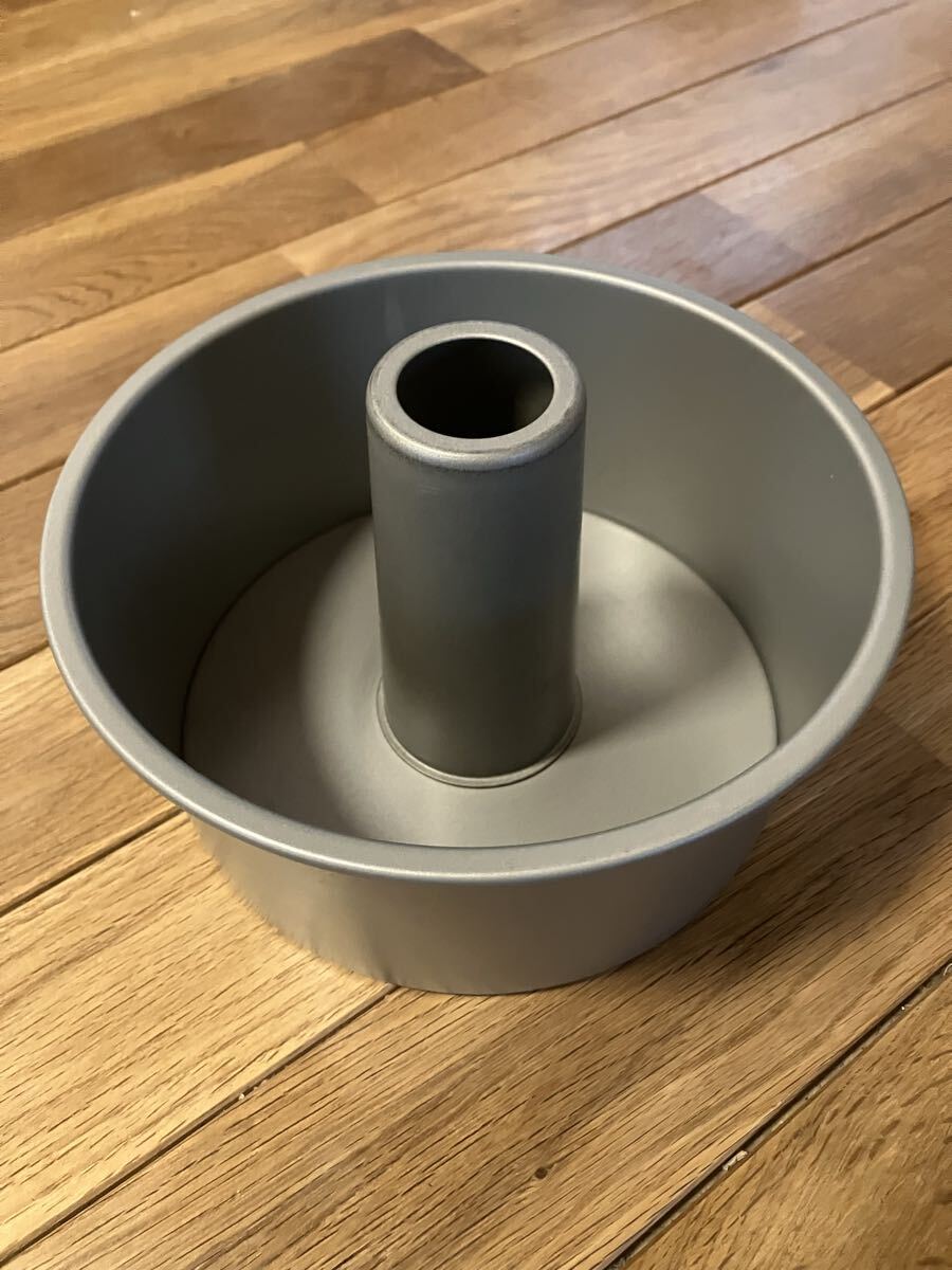 シフォンケーキ型 製菓用品 製菓道具 底取れ式 17cm拍卖