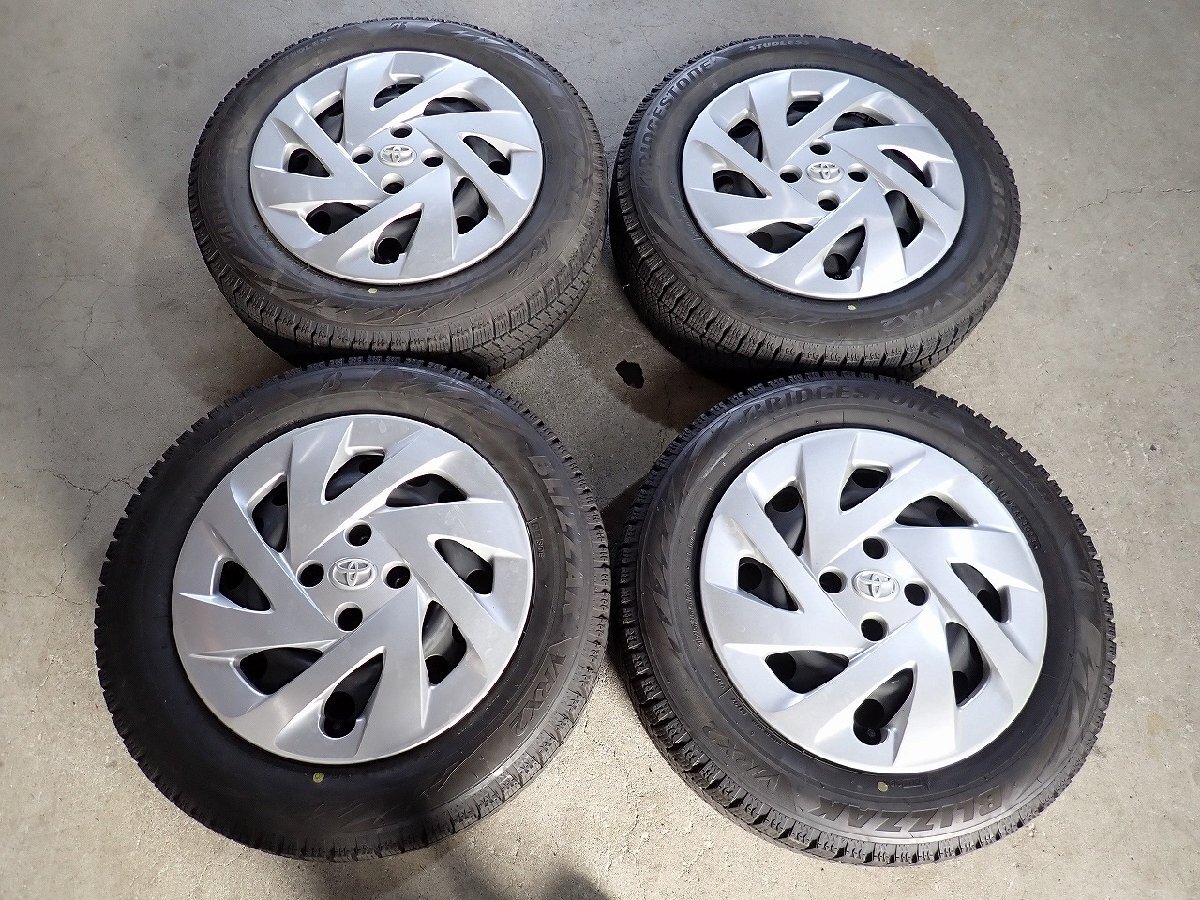 YS22518【送料無料175/65R15】トヨタ純正スチール アクア スペイドなどに 中古スタッドレスセット ■15×5.5J 100/4H ET約45■拍卖