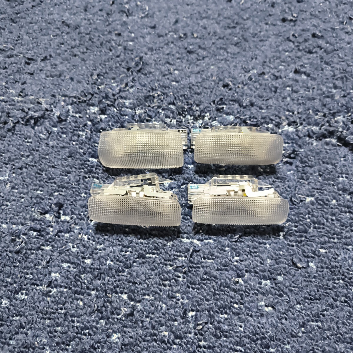 純正レクサスLS460(40系)LEDカーテシランプ4個セット拍卖