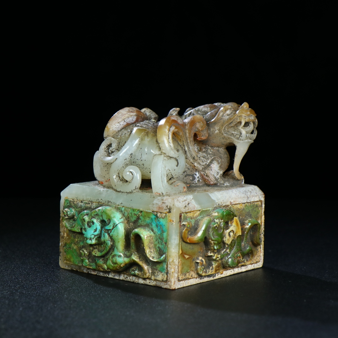 漢代風 高古玉 和田玉彫 綠松石嵌 瑞獣鈕 盤龍紋 手彫り 印章 印鑑 印璽 置物 極細工 旧家蔵出し中国唐物 時代物 骨董 中国古美術拍卖