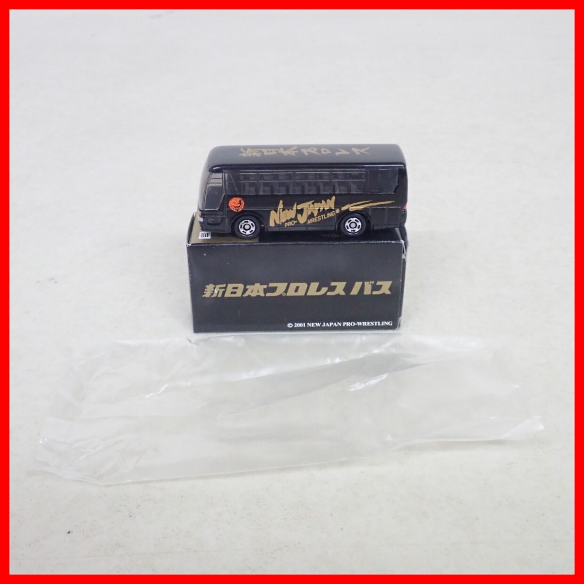 トミカ 新日本プロレス バス NJPW 三菱 ふそう エアロクイーン MITSUBISHI FUSO AERO QUEEN トミー TOMY【10拍卖